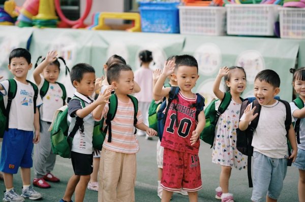恒财网 满三岁可以即时入园！成都将开启2025年幼儿园招生工作